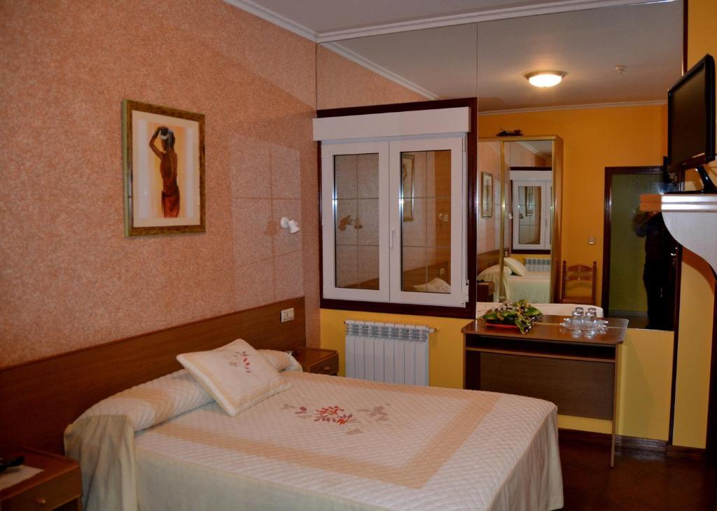 לקסה Hostal Residencia Bahia מראה חיצוני תמונה